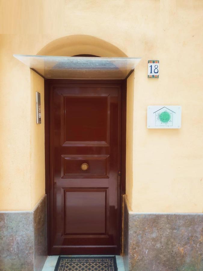 La Dimora Di Lexy Villa Palermo Buitenkant foto